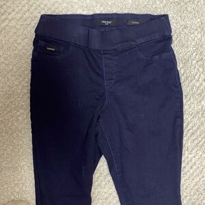 Nine West Pull on Skinny Jeans Sz 8 gently worn